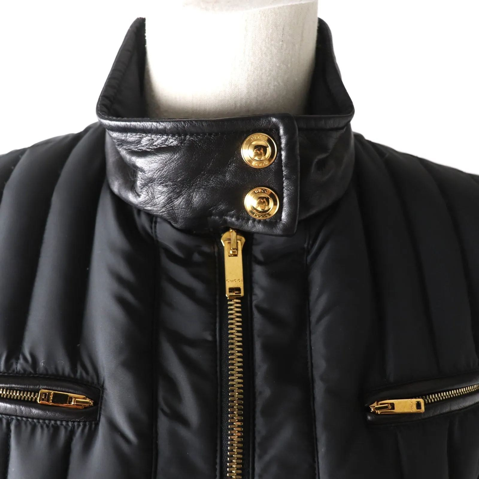 GUCCI Down jacket Outer: 100% polyester, Part: Leather, Lining: 100% polyamide (nylon), Filling: 90% down, Filling: 10% feather black Women 38 Used