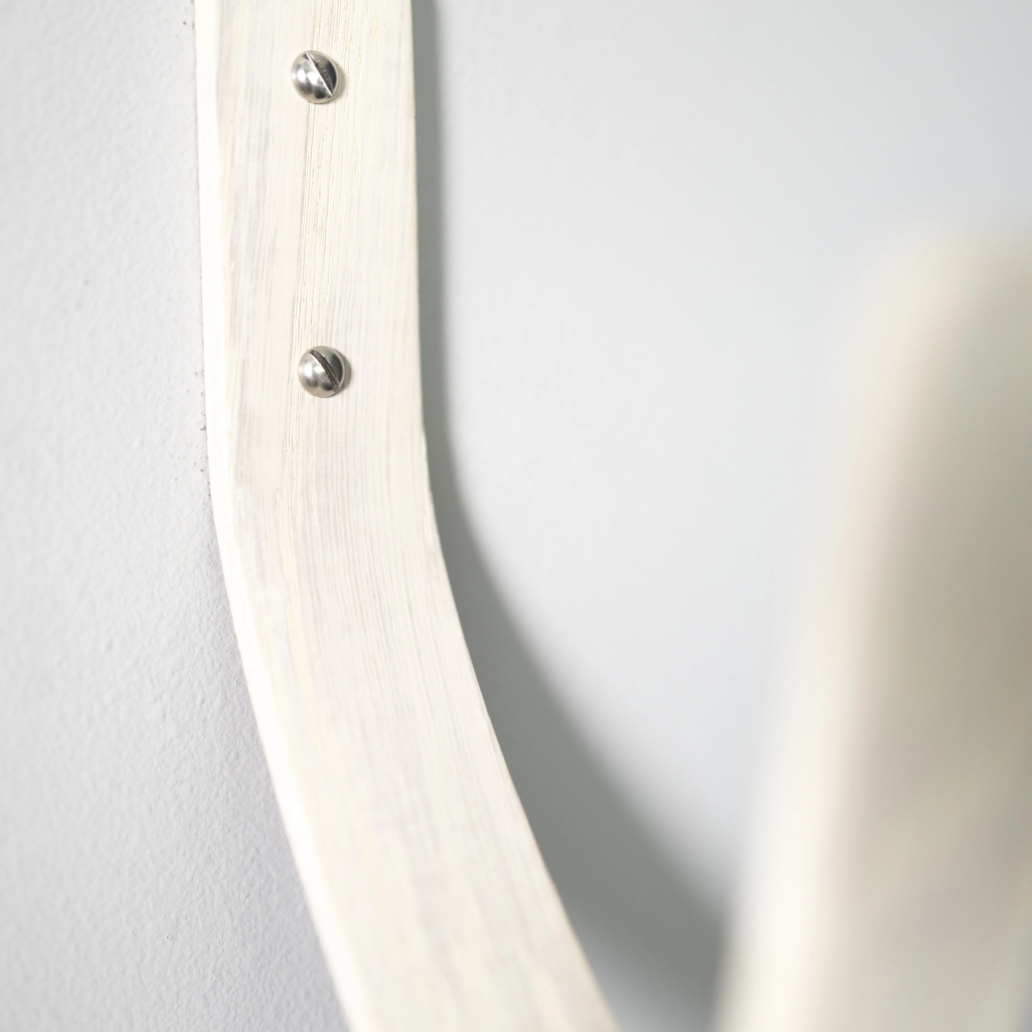 Waves 1.0 | Shortboard - Surfboard Wall Mounts | Nordic White
